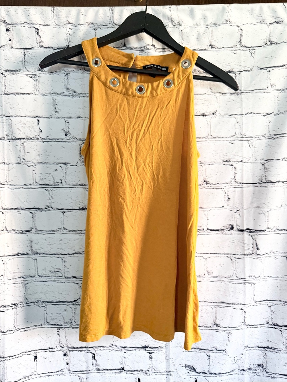 Cable & Gauge. Yellow tank. Size M